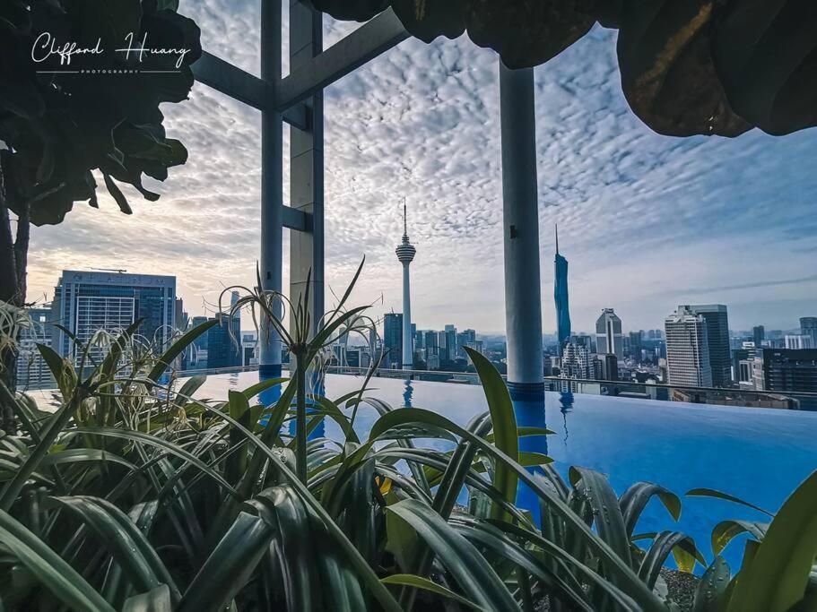 The Colony By Infinitum Best Pool View Klcc Trx Merdeka 118 Kl Tower Kuala Lumpur Exteriér fotografie